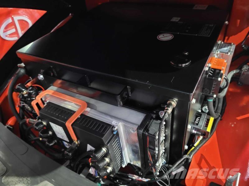 EP EFL253P 460 FC Elektro Stapler