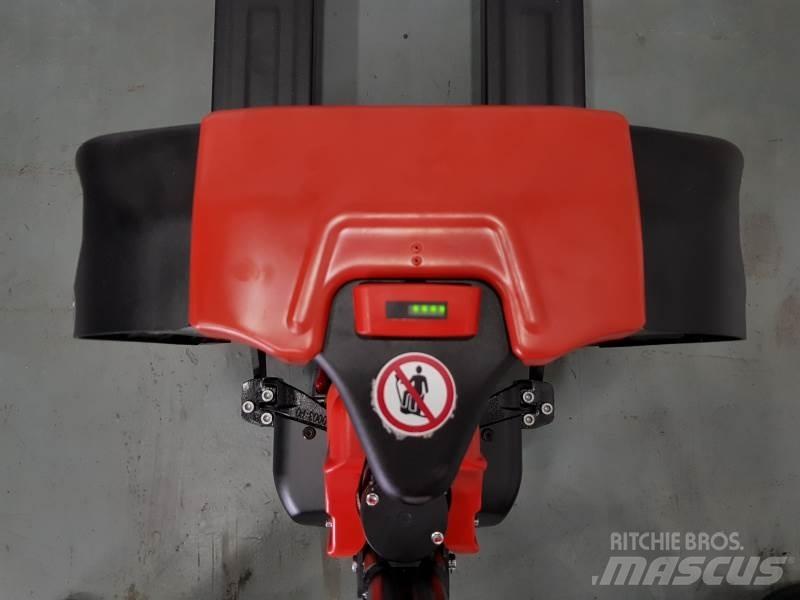 EP F4 PALLET TRUCK Handhubwagen