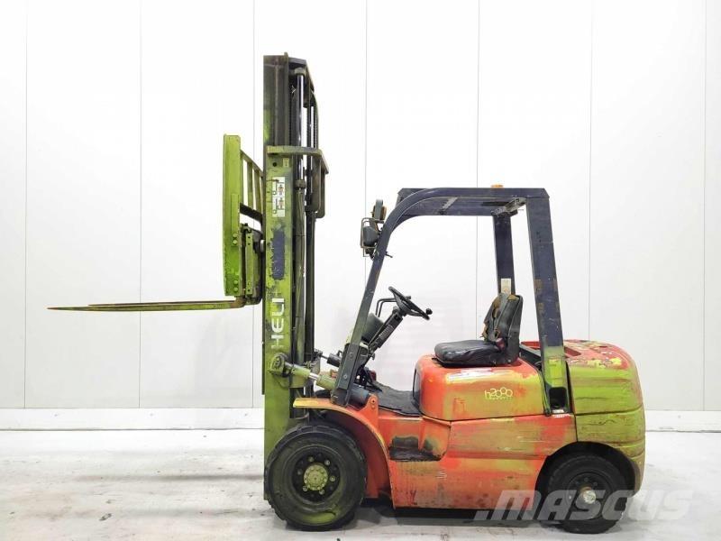 Heli HFD25 Diesel Stapler