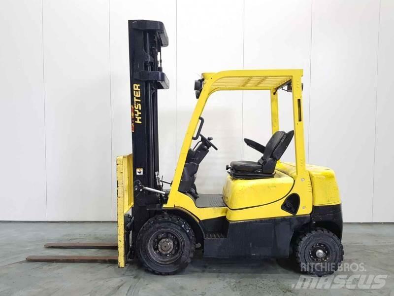 Hyster H2.0XT Diesel Stapler