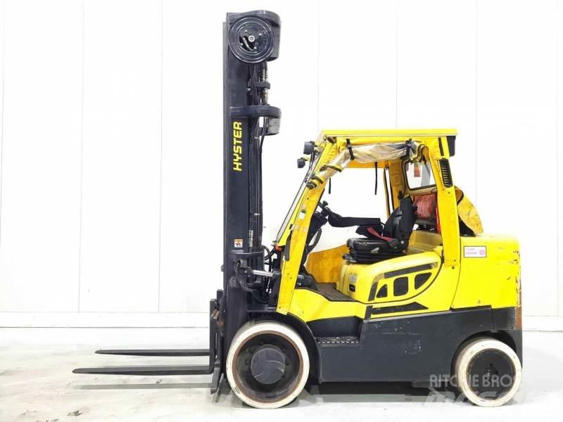 Hyster S7.00FT Gas Stapler