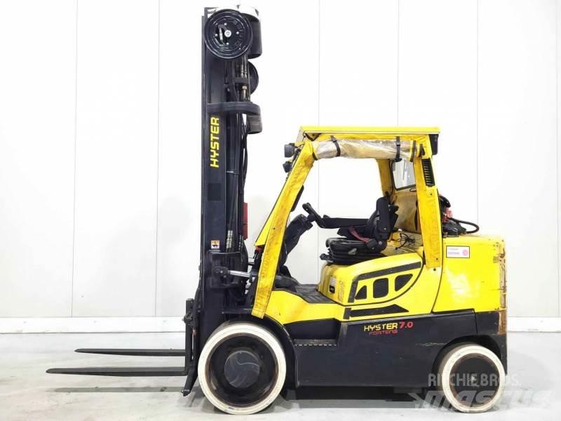 Hyster S7.00FT Gas Stapler