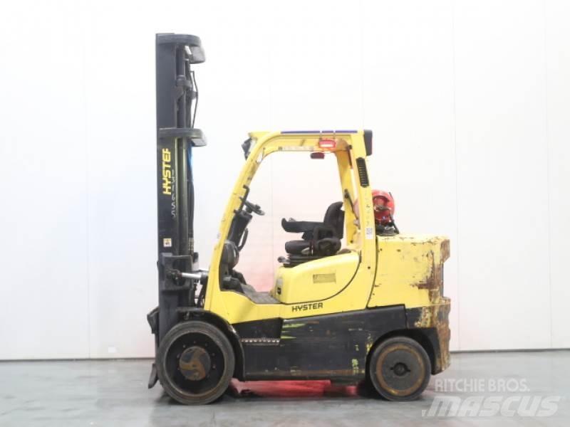 Hyster S7.00FT Gas Stapler