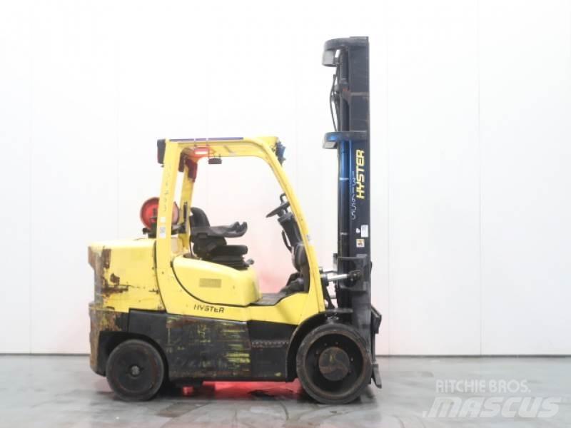 Hyster S7.00FT Gas Stapler