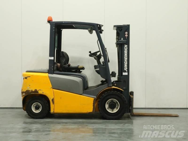 Jungheinrich DFG 425 Diesel Stapler