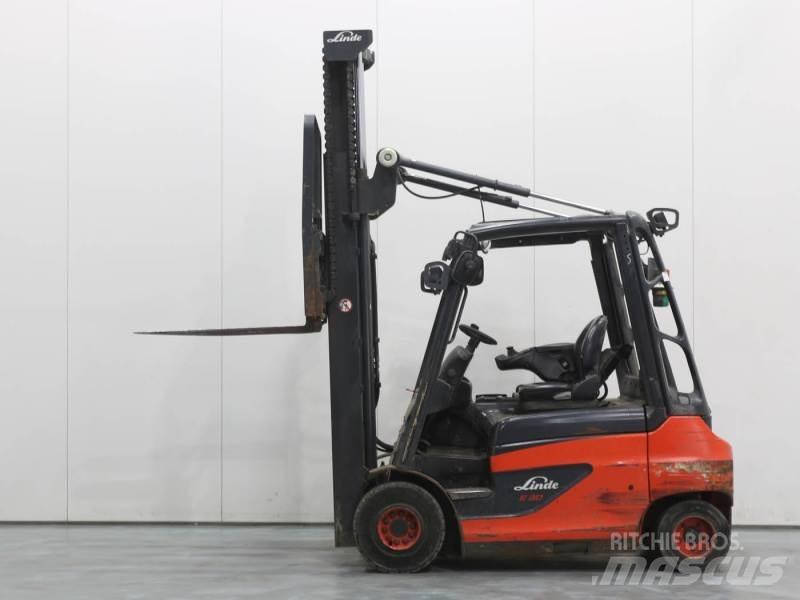 Linde E30-01 387 Elektro Stapler