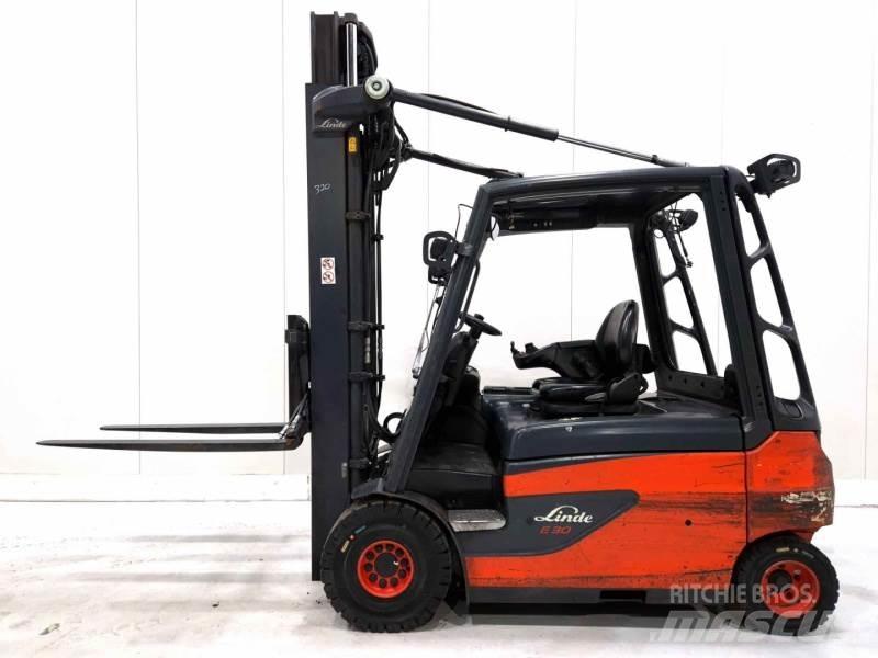 Linde E30L-01 Elektro Stapler