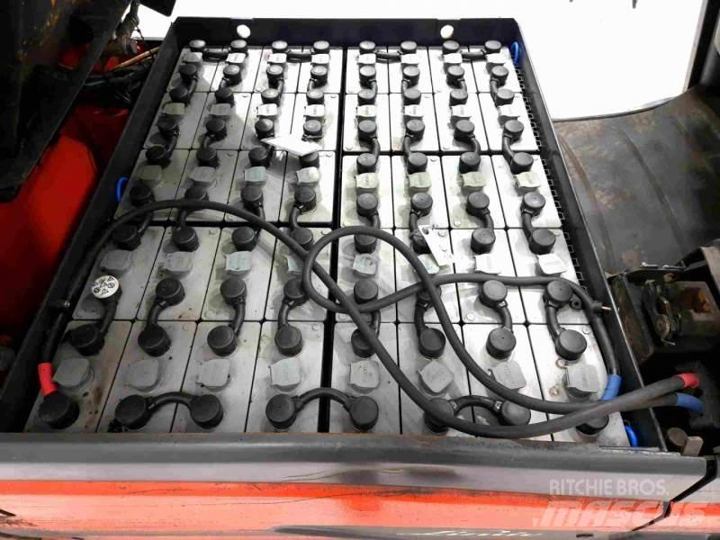 Linde E30L-01 Elektro Stapler