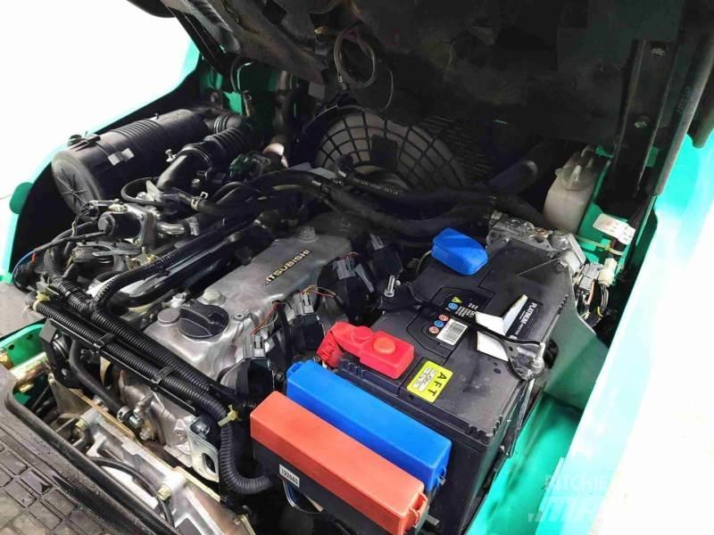 Mitsubishi FG15N Gas Stapler