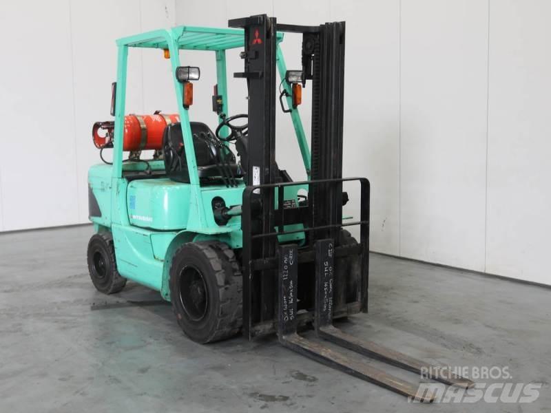 Mitsubishi FG35K Gas Stapler