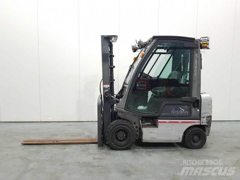 Nissan FD18 Diesel Stapler