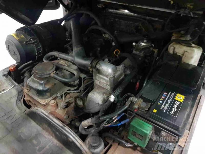 Nissan FD18 Diesel Stapler