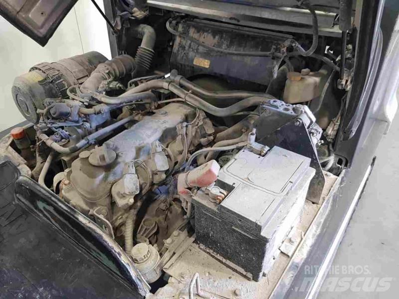 Nissan U1D272520 Gas Stapler