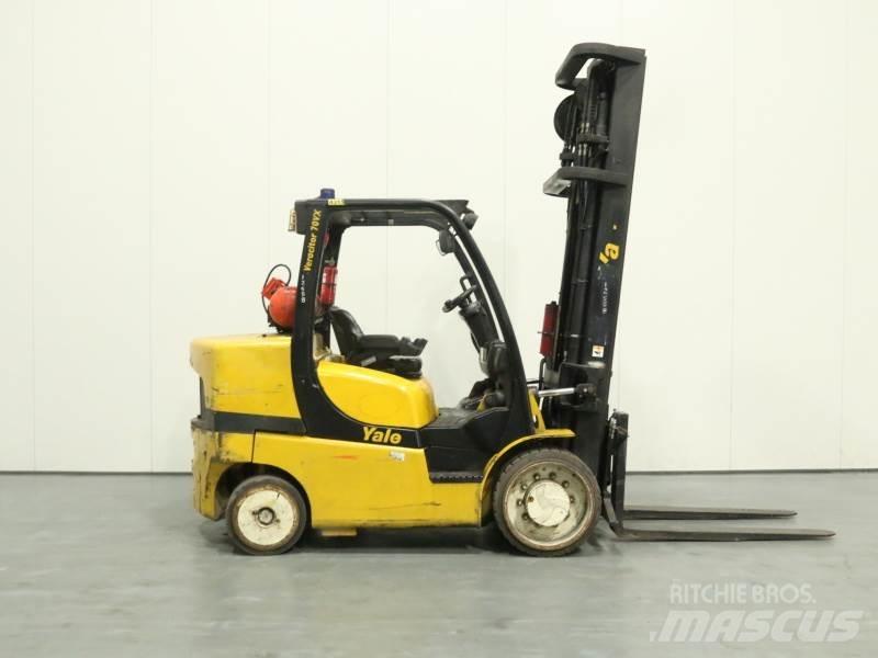 Yale GLC70VX Gas Stapler