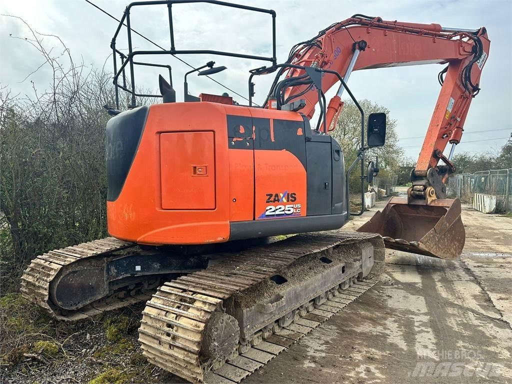 Hitachi ZX225USLC-6 Raupenbagger