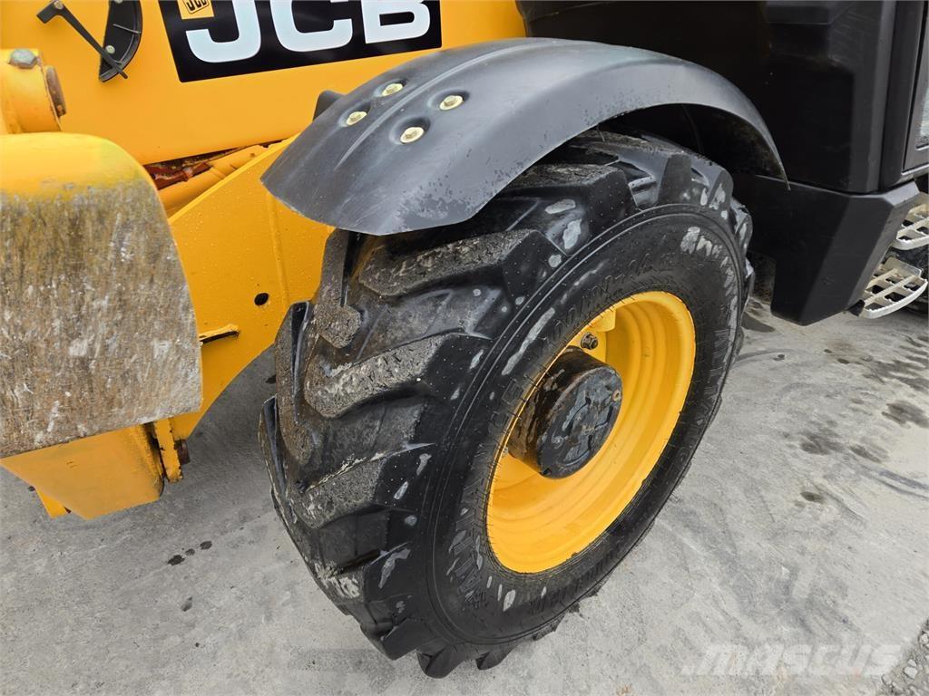 JCB 535-140 Teleskoplader