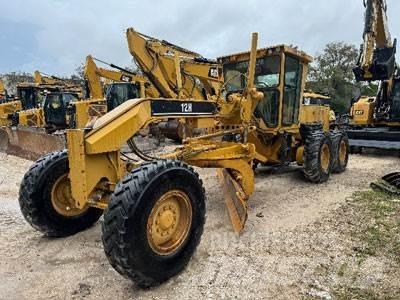 CAT 12H Grader