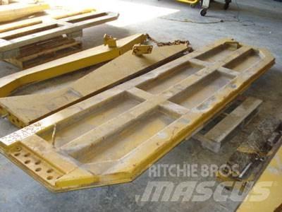 CAT 740 Tailgate Andere Zubehörteile