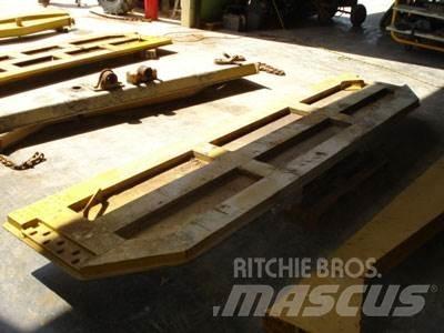CAT 740 Tailgate Andere Zubehörteile