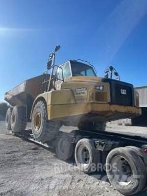 CAT 745C Dumper - Knickgelenk