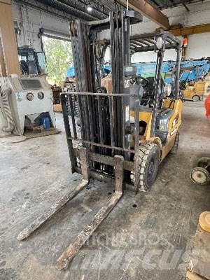 CAT P5000-LP Andere Gabelstapler