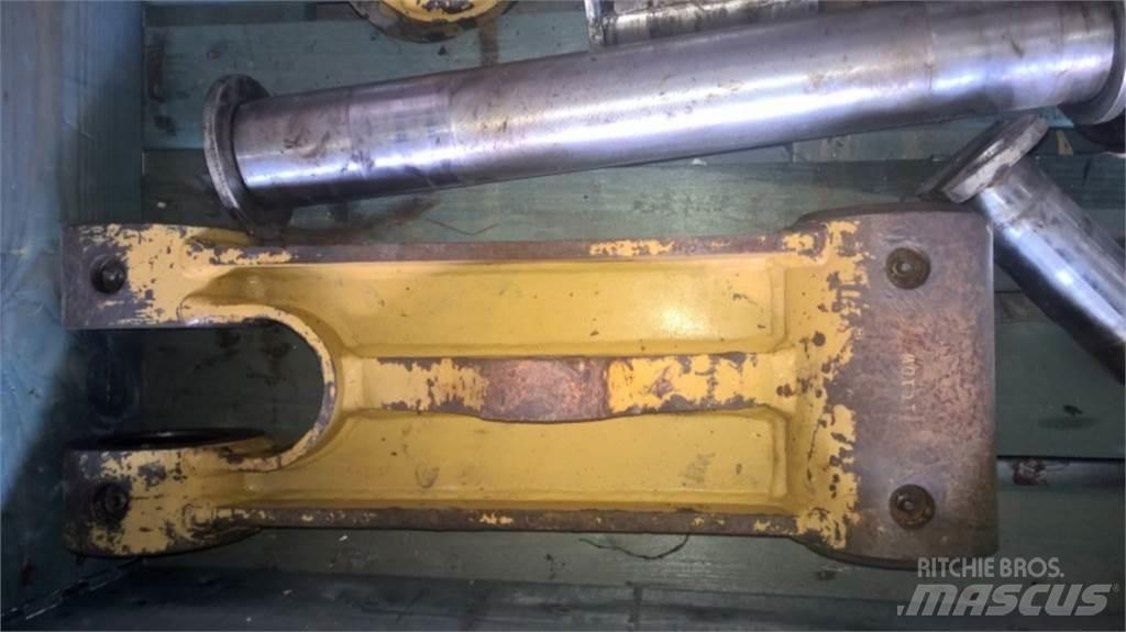 CAT 312D Chassis