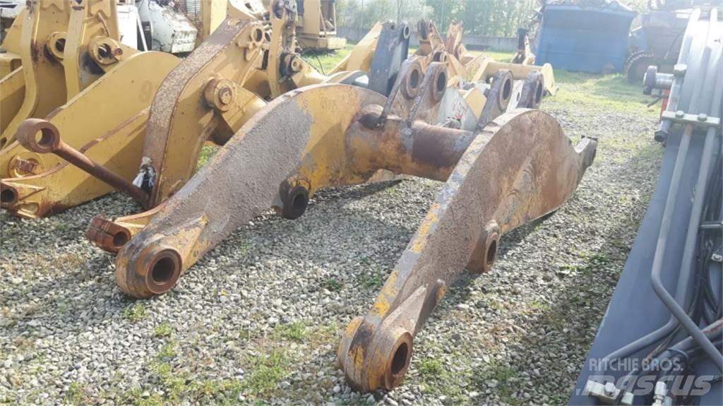 CAT 988B Chassis