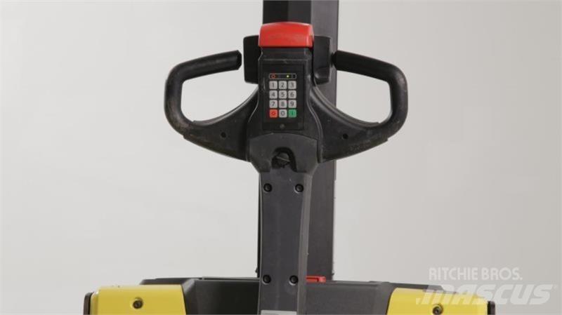 BT SWE080L Selbstfahrstapler