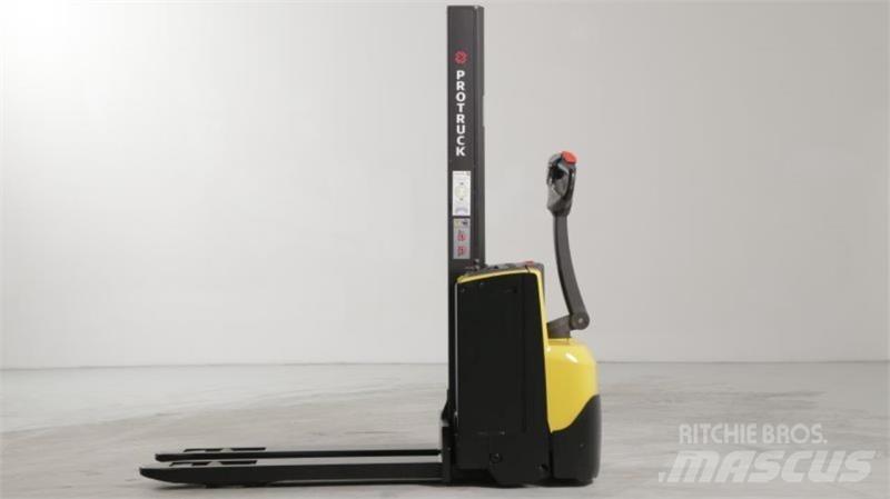 BT SWE080L Selbstfahrstapler