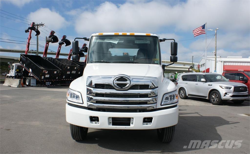 Hino IL6 Sonstige Baumaschinen