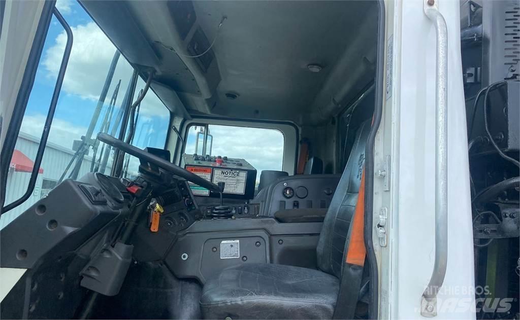 Mack MRU Müllwagen