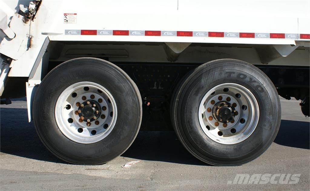 Mack TE64 Müllwagen