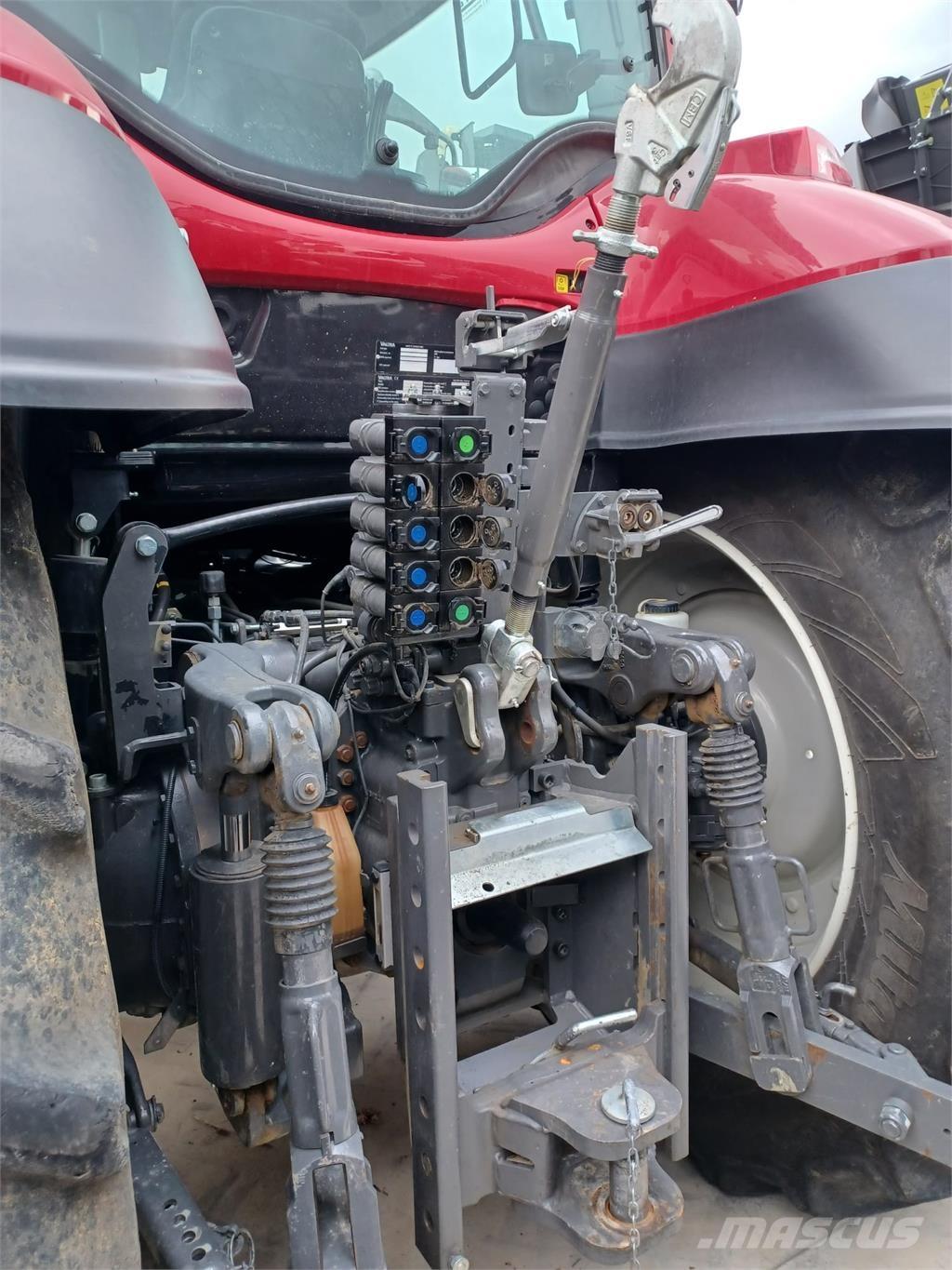 Valtra T 214 Traktoren