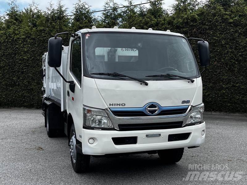 Hino 195 Müllwagen