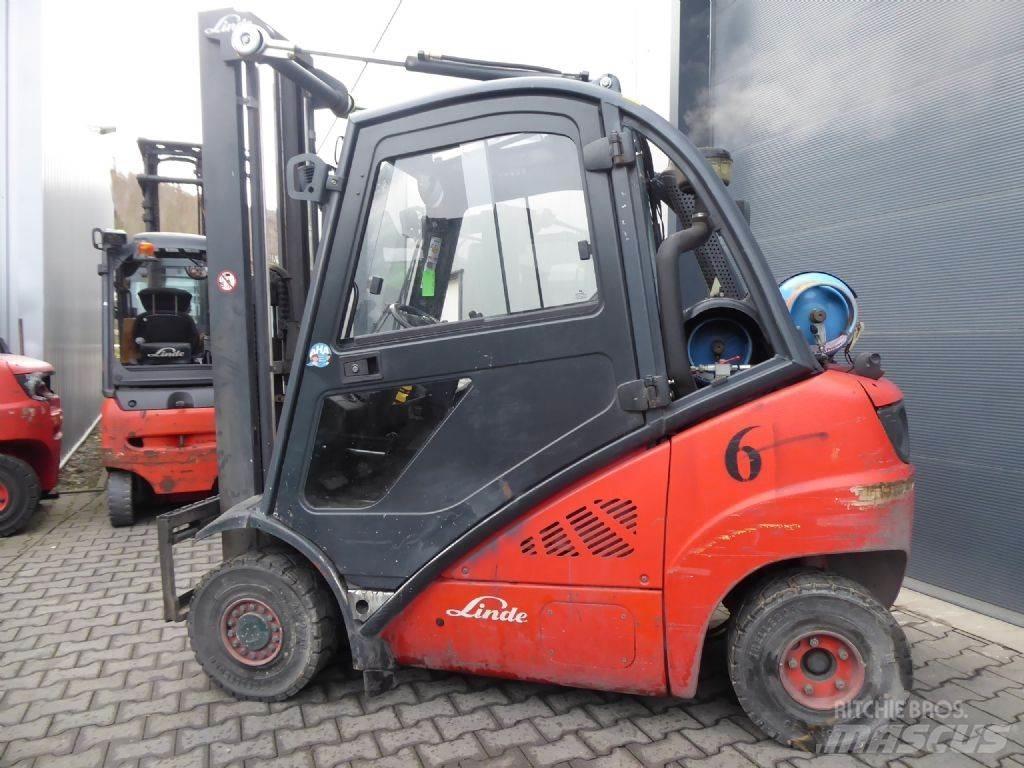 Linde H25T-01 Gas Stapler