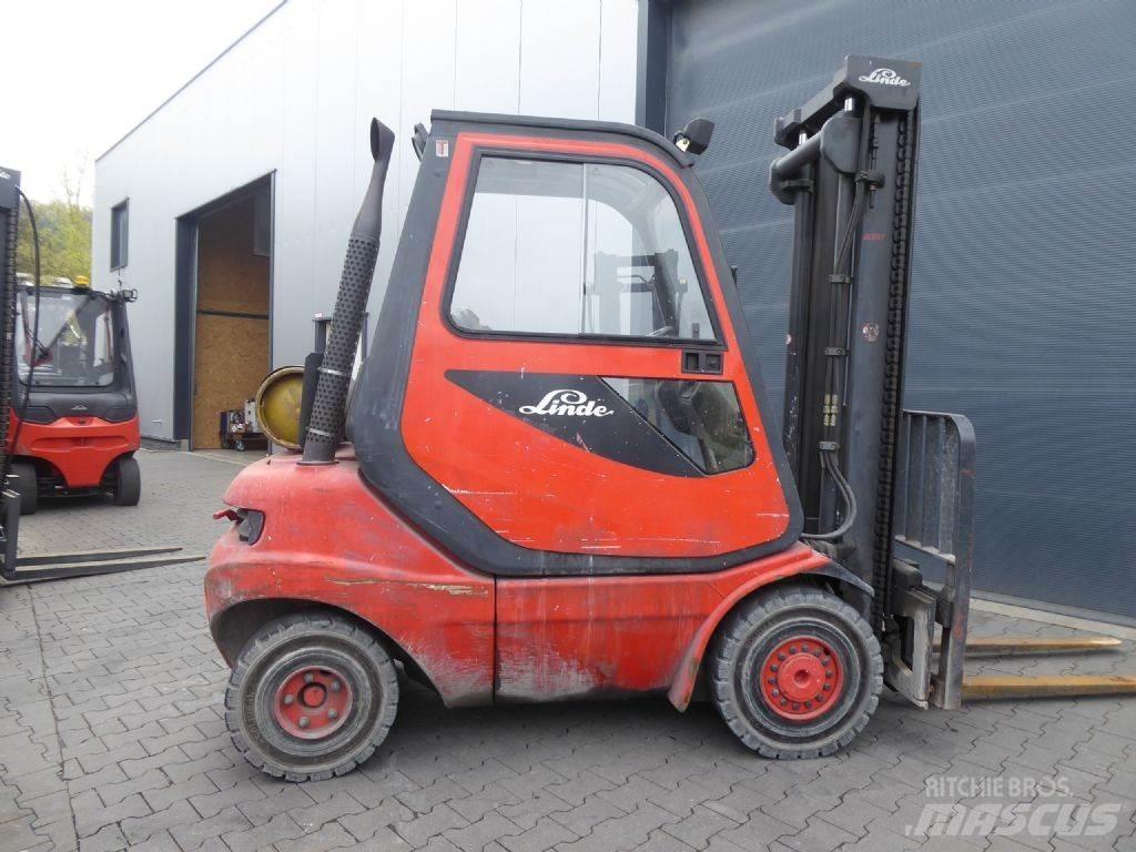 Linde H25T-03 Gas Stapler