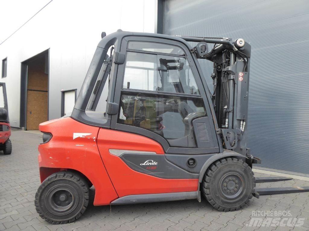 Linde H35D-01 Diesel Stapler