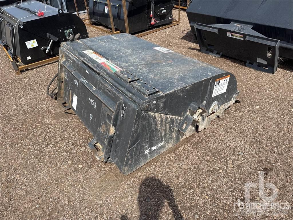 Bobcat 60 in Bürsten