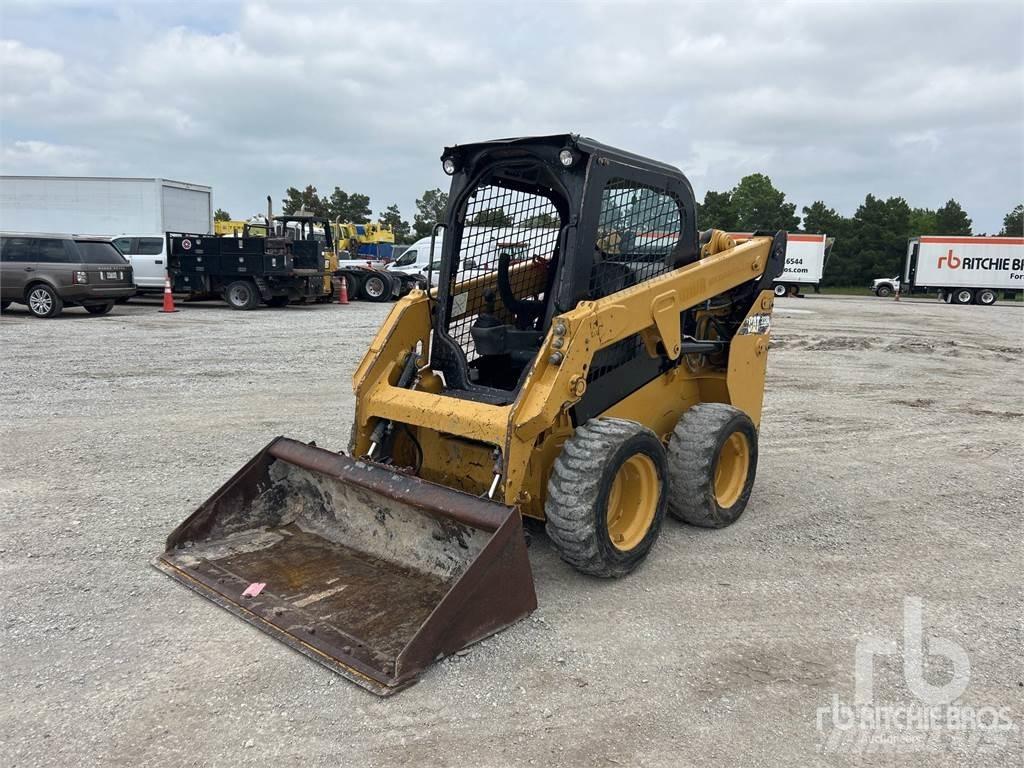 CAT 232D Kompaktlader