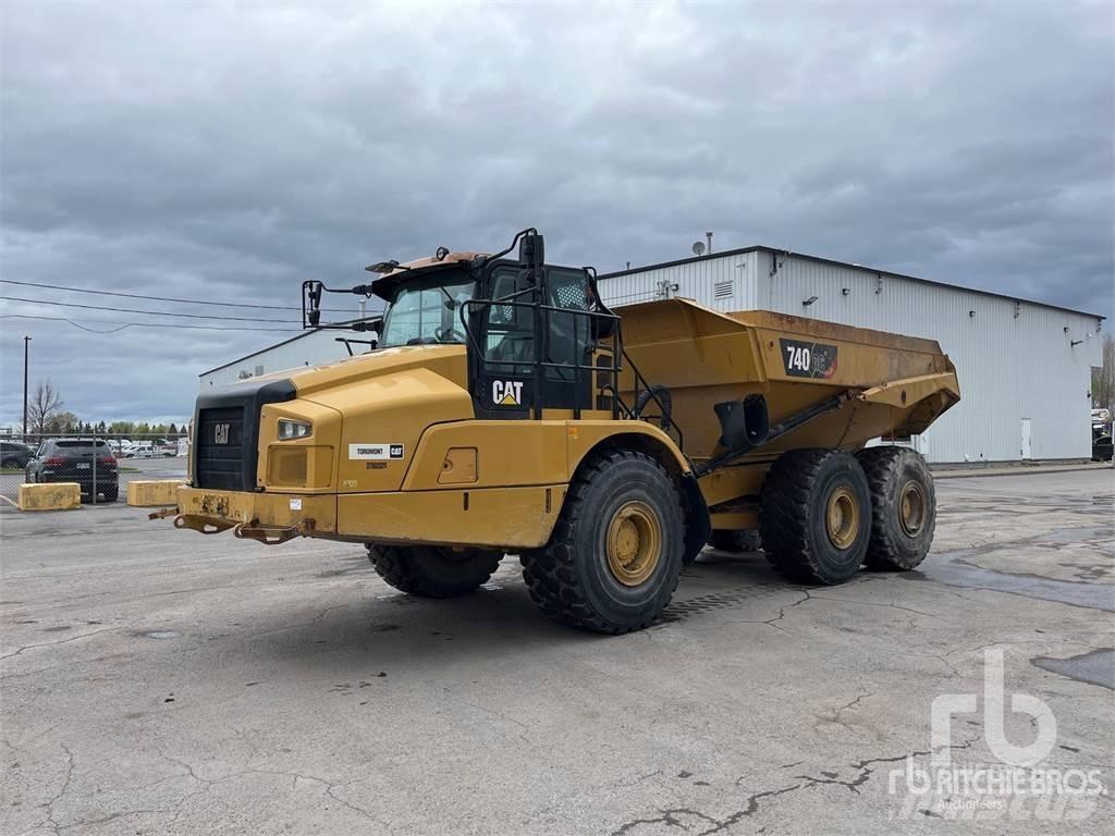 CAT 740GC Dumper - Knickgelenk