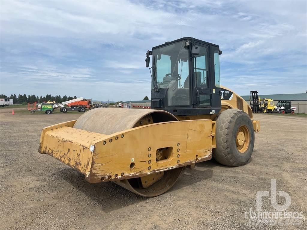 CAT CS76 Erdbauwalzen
