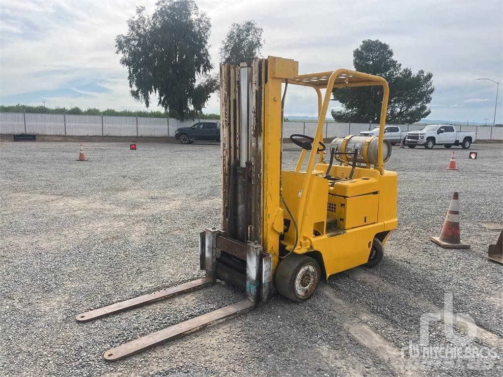 CAT T40B Diesel Stapler