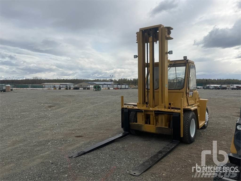 CAT V180 Diesel Stapler