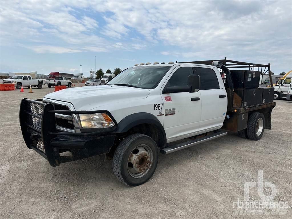 Dodge 5500 Pritschenwagen/Pritschenwagen mit Seitenklappe