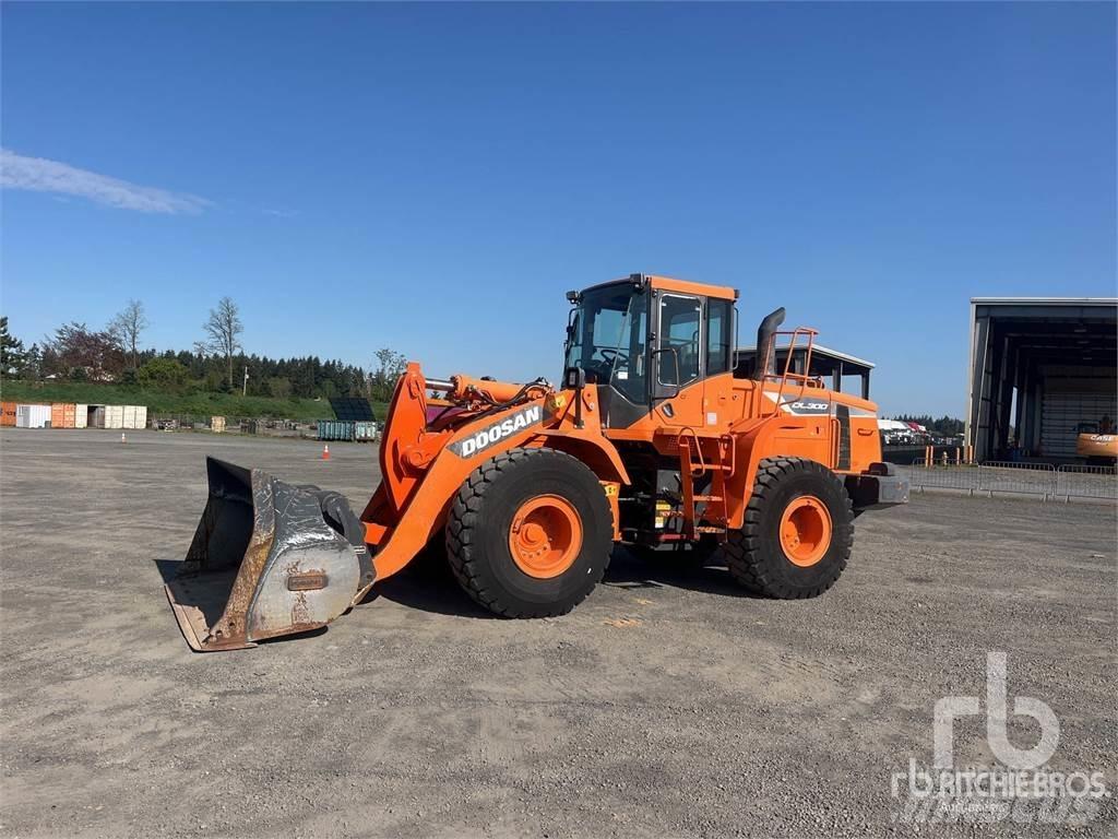Doosan DL300-5 Radlader