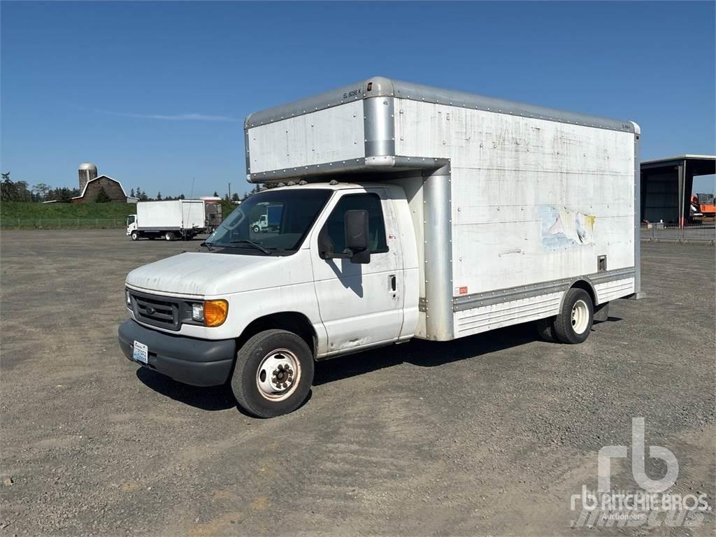 Ford E450 Lieferwagen