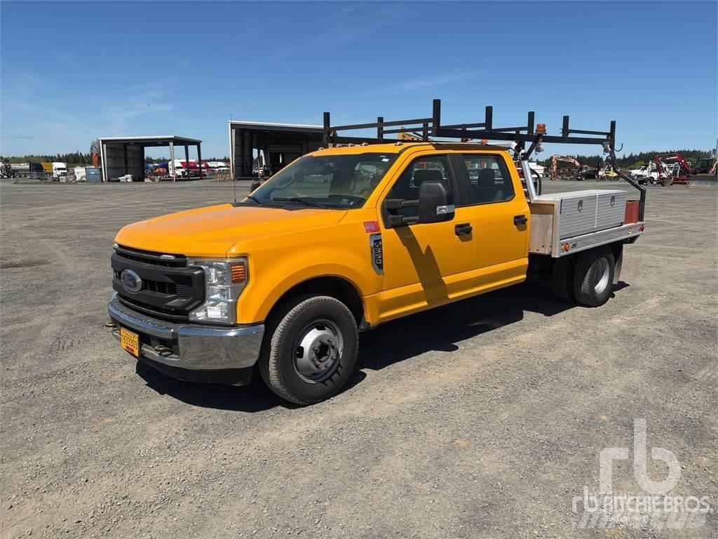 Ford F-350 Pritschenwagen/Pritschenwagen mit Seitenklappe