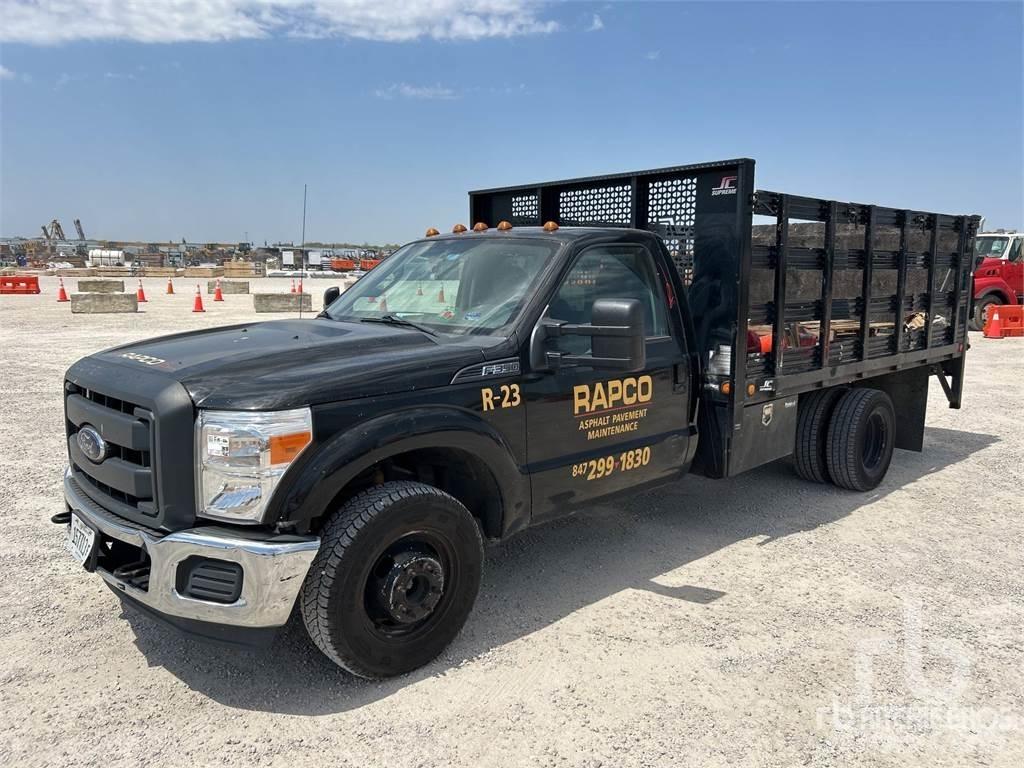 Ford F-350 Pritschenwagen/Pritschenwagen mit Seitenklappe