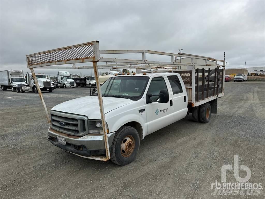Ford F-350 Pritschenwagen/Pritschenwagen mit Seitenklappe