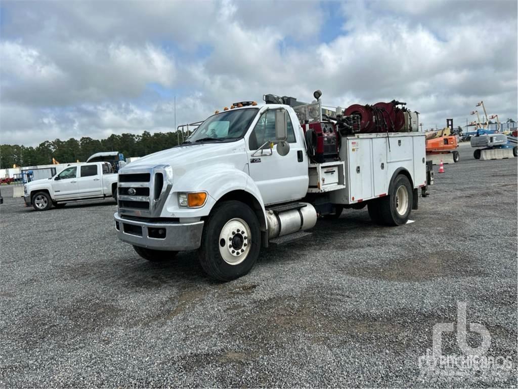 Ford F-750 Kommunal-Sonderfahrzeuge